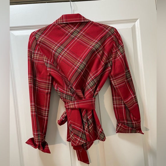 2000’s style Evan-Picone size 8 red plaid jacket, coat with belt and pockets - Picture 2 of 6